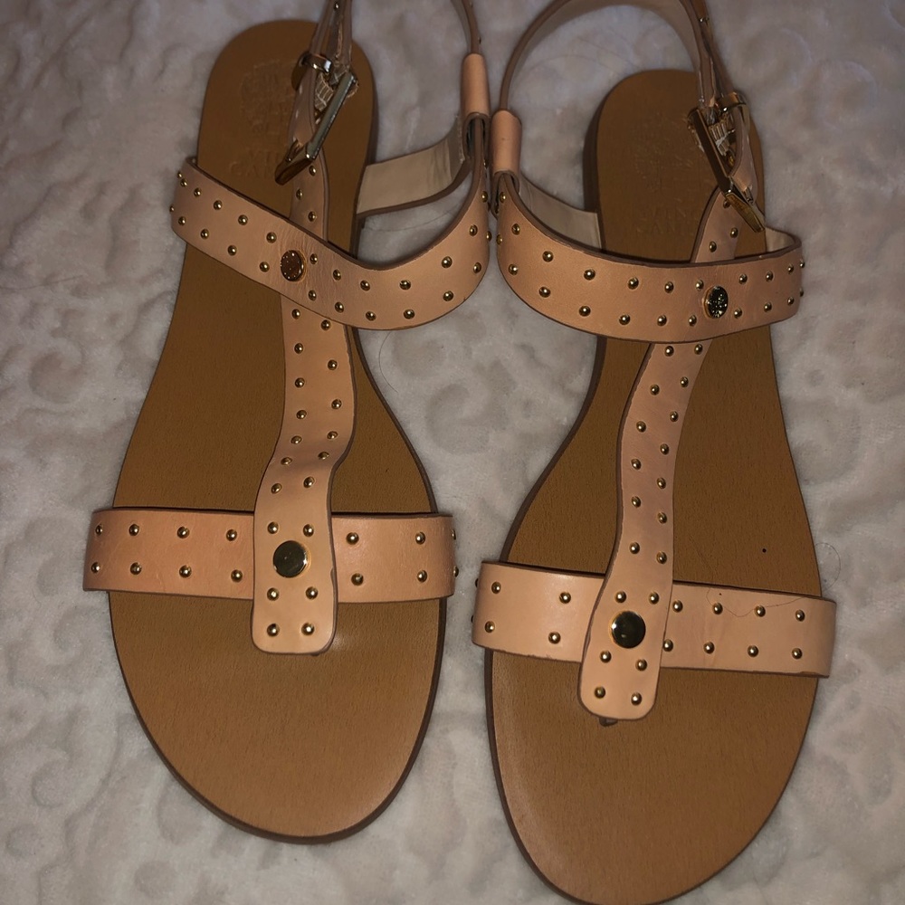 Beautiful Vince Camuto flats